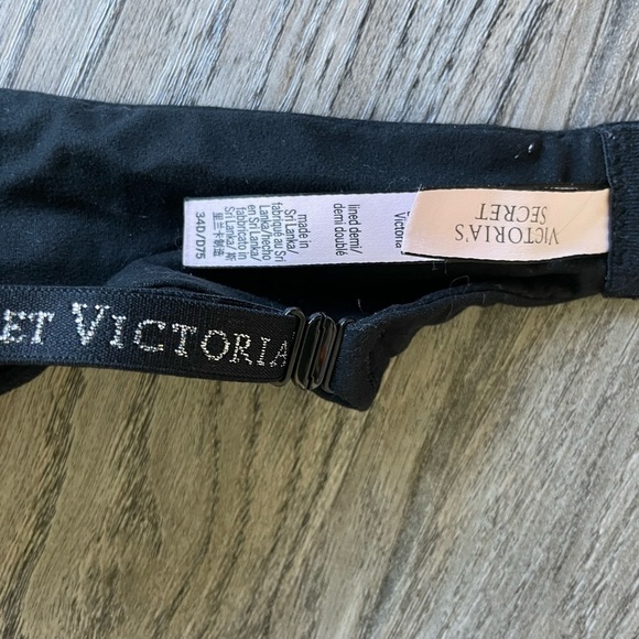 Victoria’s Secret, black Body by Victoria bra, size 34D - Picture 6 of 7
